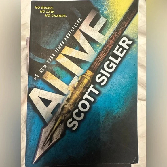 Alive (paperbackk) by Scott Siglar - Picture 1 of 1
